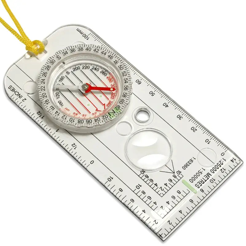 Boussole de randonnée avec échelle pour s'orienter sans GPS
