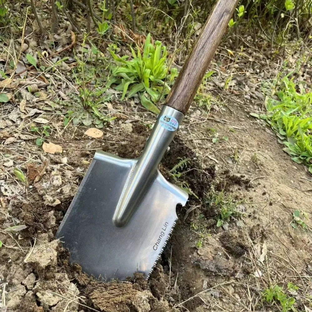 pelle robuste en inox pour aventures en plein air