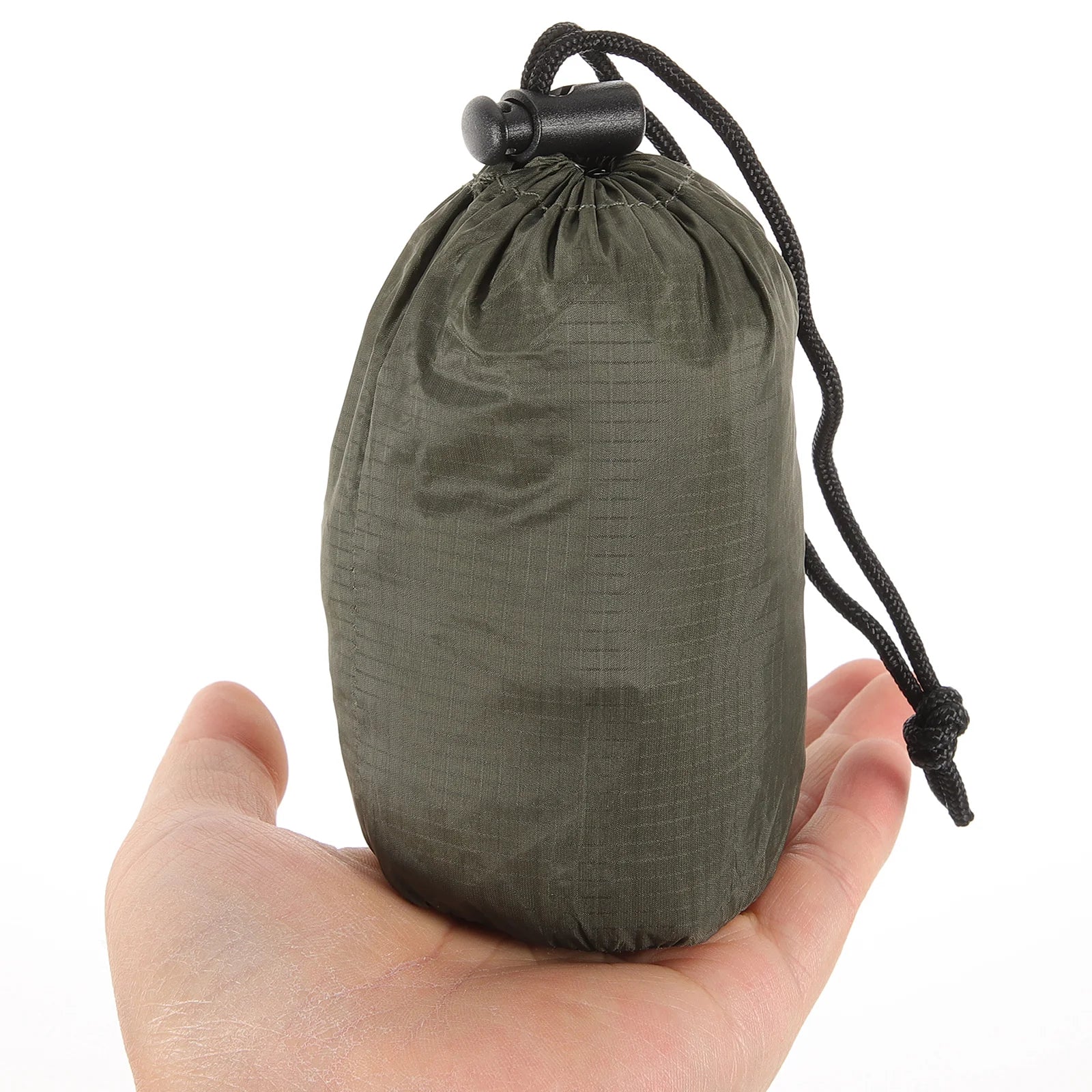 bâche de survie légère et compacte