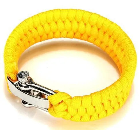 bracelet en paracorde pour la sécurité en pleine nature
